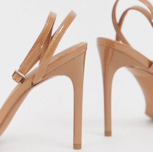 High heeled ankle strap sandals - Picture 8 of 8